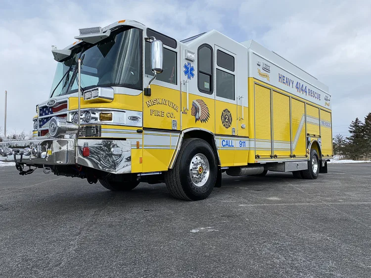 Pierce Dash Pumper exterior view, photo 7 of 34