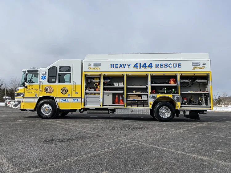 Pierce Dash Pumper exterior view, photo 9 of 34