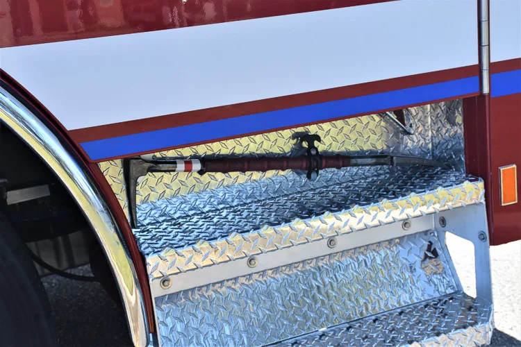 Pierce Velocity exterior view, photo 15 of 36