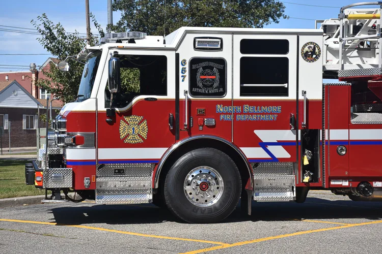 Pierce Velocity exterior view, photo 3 of 36