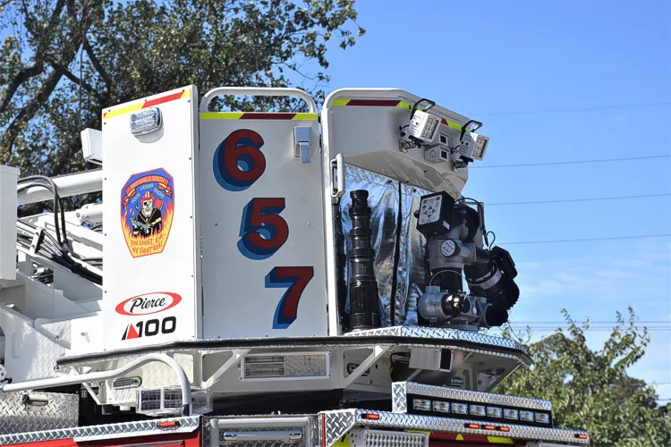 Pierce Velocity exterior view, photo 5 of 36