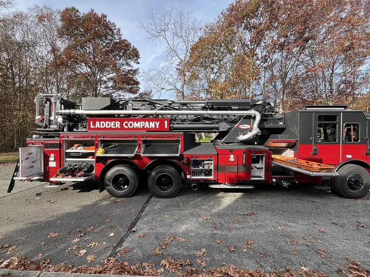 Pierce Enforcer Aerial exterior view, photo 2 of 36