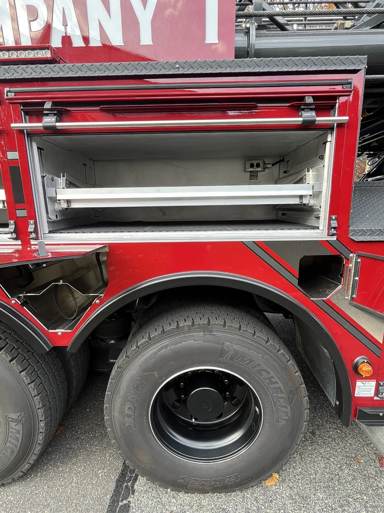 Pierce Enforcer Aerial exterior view, photo 26 of 36