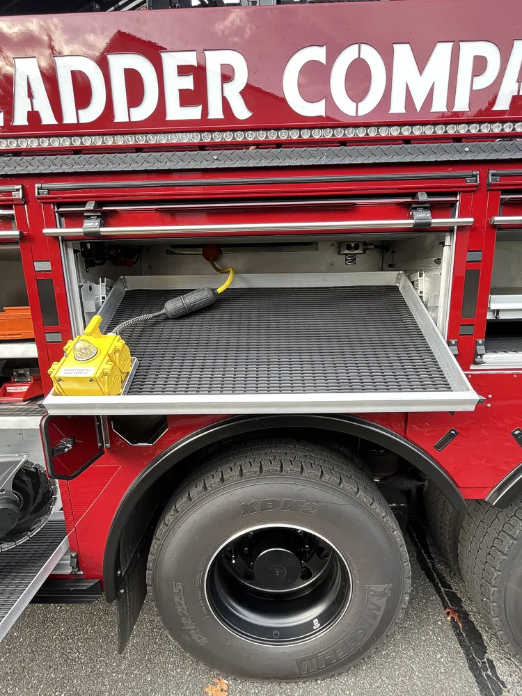 Pierce Enforcer Aerial exterior view, photo 27 of 36