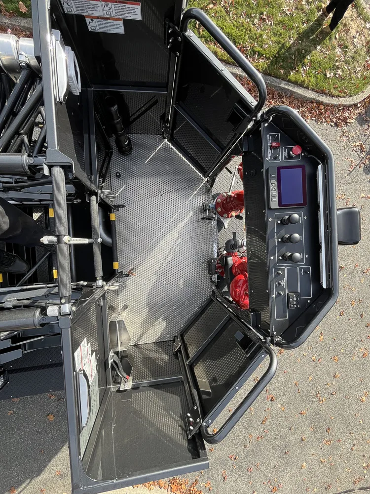 Pierce Enforcer Aerial exterior view, photo 33 of 36