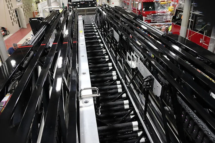 Pierce Velocity exterior view, photo 13 of 58