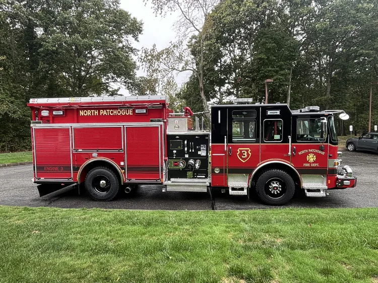 Pierce Enforcer Pumper exterior view, photo 2 of 43