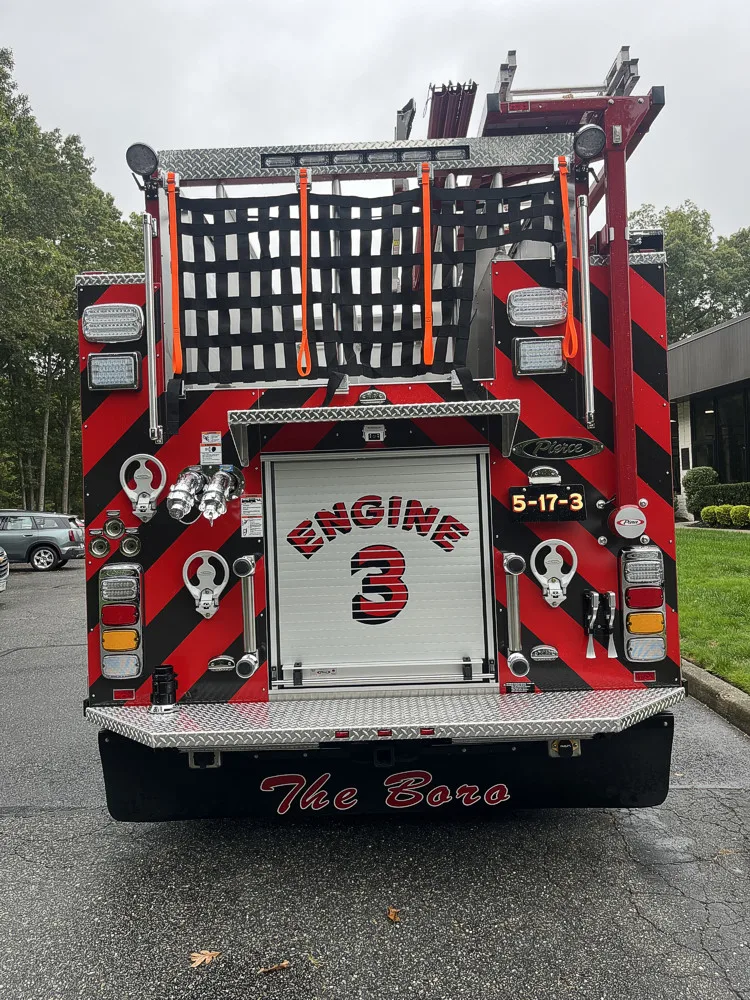 Pierce Enforcer Pumper exterior view, photo 25 of 43