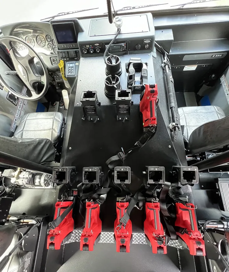 Pierce Enforcer Pumper exterior view, photo 13 of 35