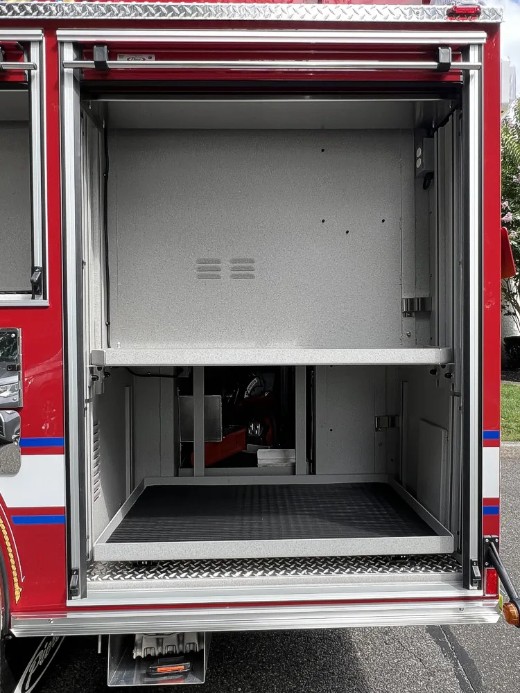 Pierce Enforcer Pumper exterior view, photo 23 of 35