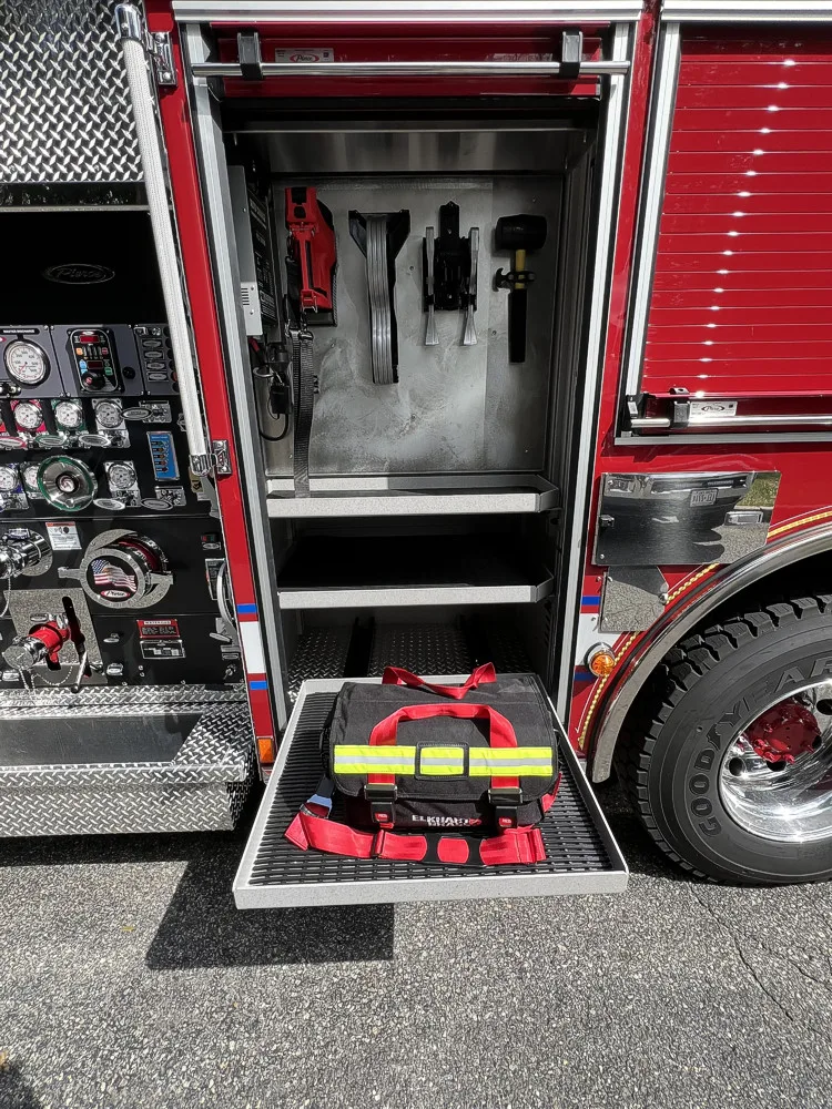 Pierce Enforcer Pumper exterior view, photo 24 of 35