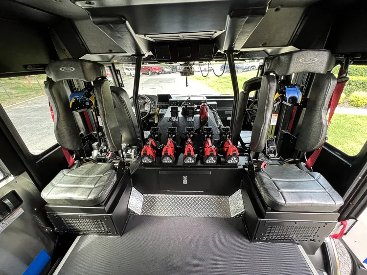 Pierce Enforcer Pumper exterior view, photo 28 of 35