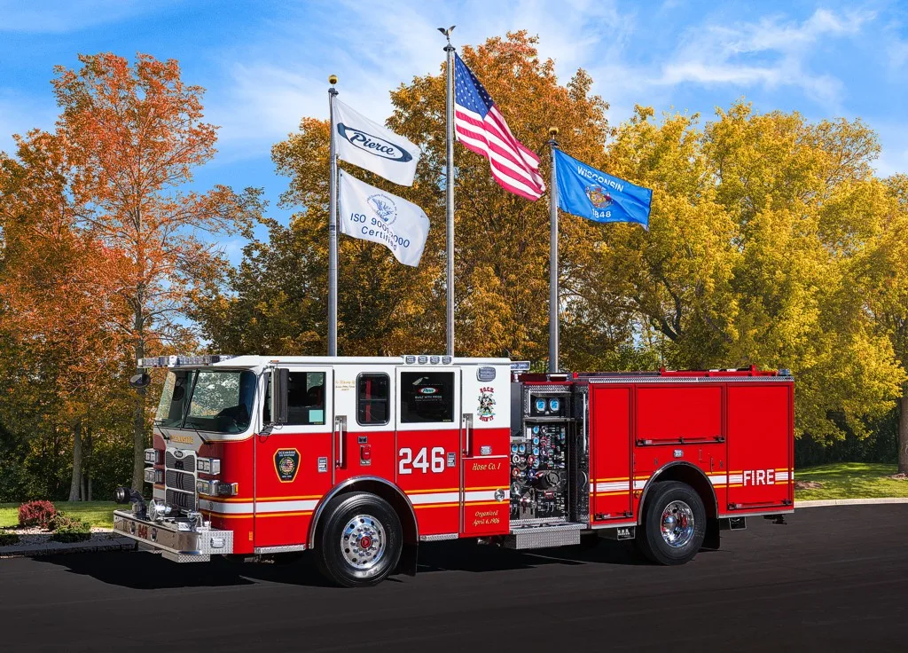 Pierce Arrow Pumper exterior view, photo 2 of 4