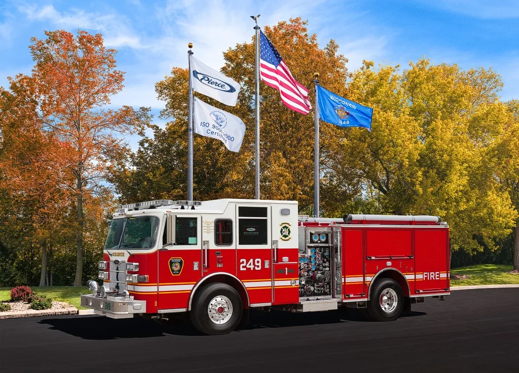 Pierce Arrow Pumper exterior view, photo 3 of 4