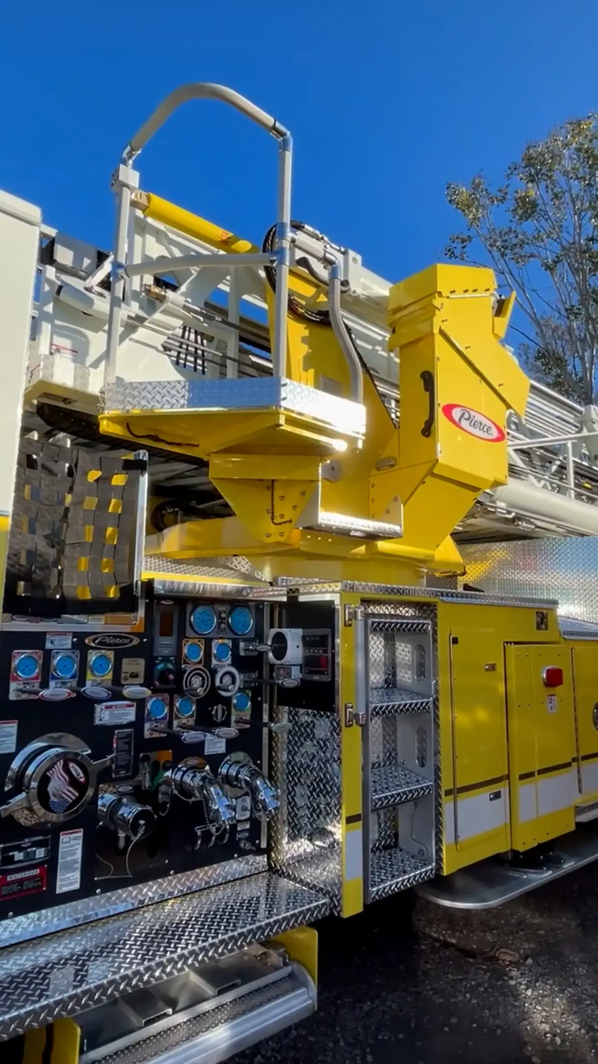 Aerial turntable and ladder base view showing side body and support structure
