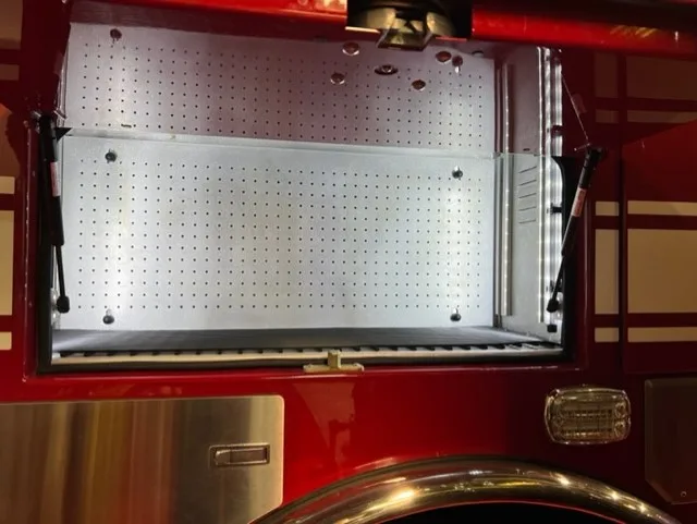 Pierce Velocity Aerial exterior view, photo 15 of 36