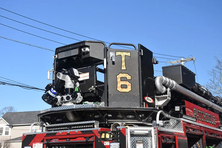 Pierce Velocity exterior view, photo 14 of 68