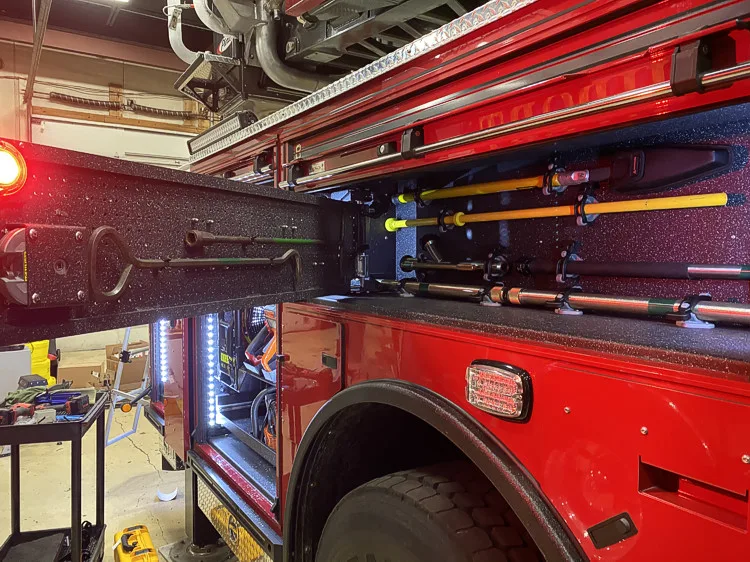 Pierce Velocity exterior view, photo 37 of 68