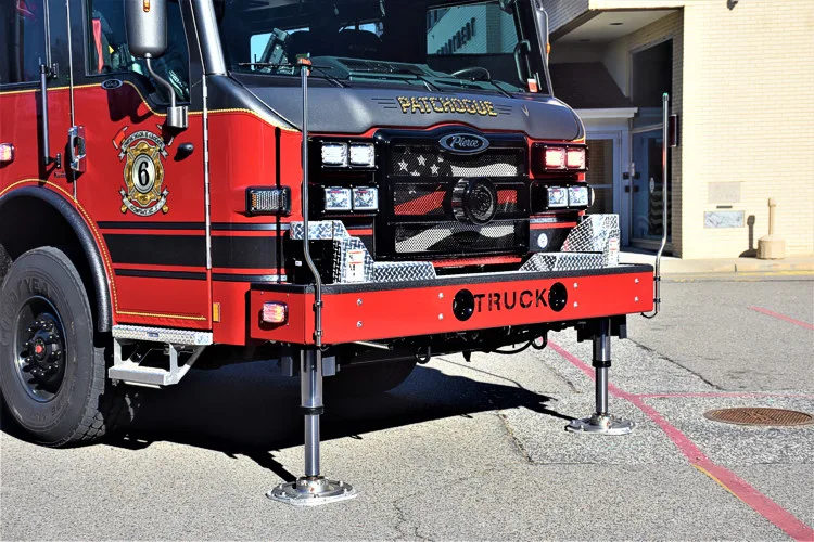 Pierce Velocity exterior view, photo 5 of 68