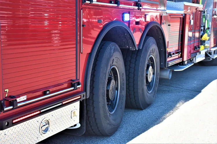 Pierce Velocity exterior view, photo 6 of 68