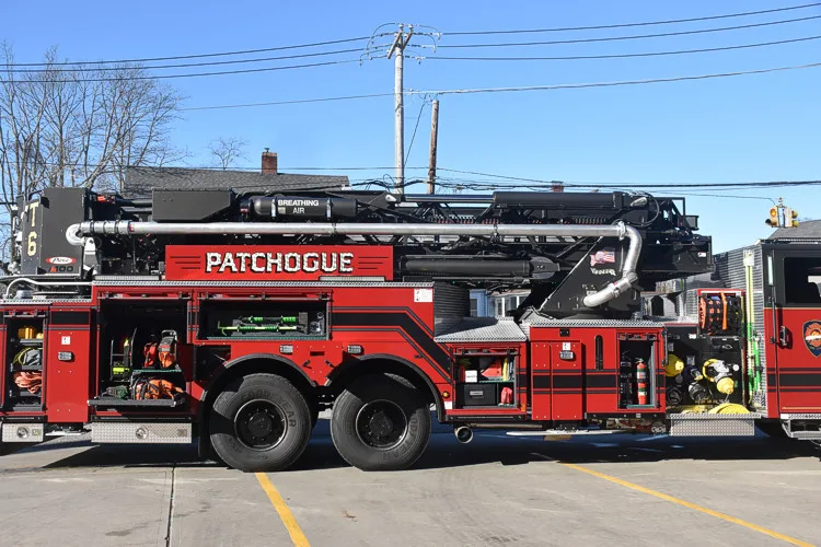 Pierce Velocity exterior view, photo 9 of 68