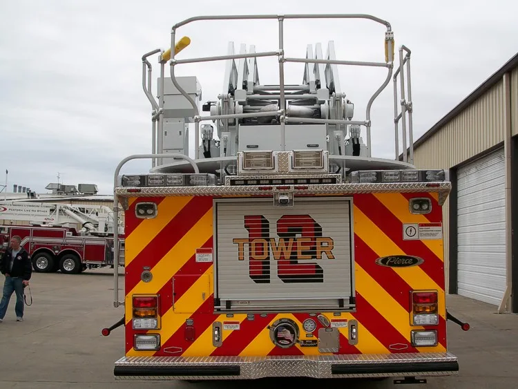 Pierce Velocity Aerial exterior view, photo 2 of 4