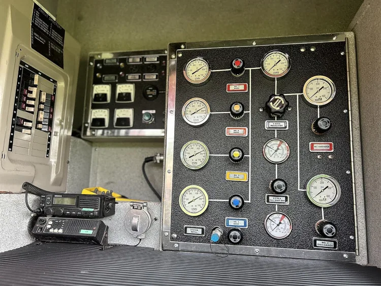 Pierce Rescue exterior view, photo 22 of 30