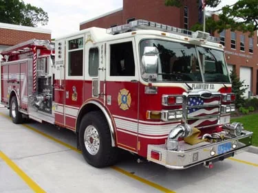 Front-right exterior view showing cab and side body compartments