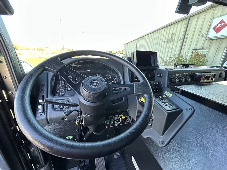 Pierce Enforcer Pumper exterior view, photo 17 of 36