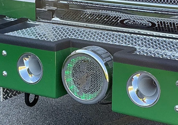 Pierce Enforcer Pumper exterior view, photo 19 of 36