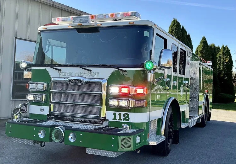 Pierce Enforcer Pumper exterior view, photo 20 of 36