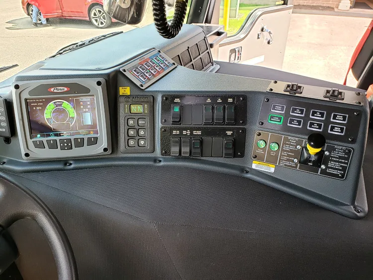 Pierce Velocity exterior view, photo 11 of 34