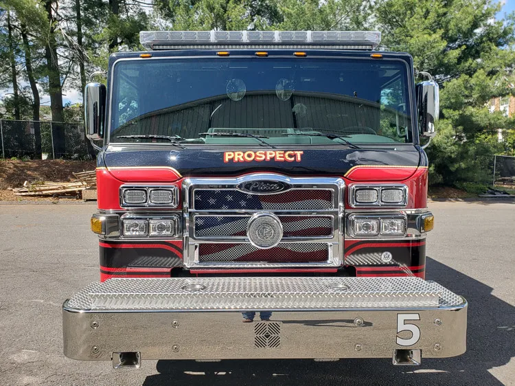 Pierce Velocity exterior view, photo 2 of 34