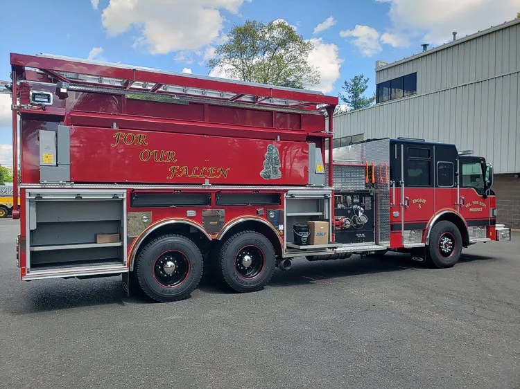 Pierce Velocity exterior view, photo 3 of 34