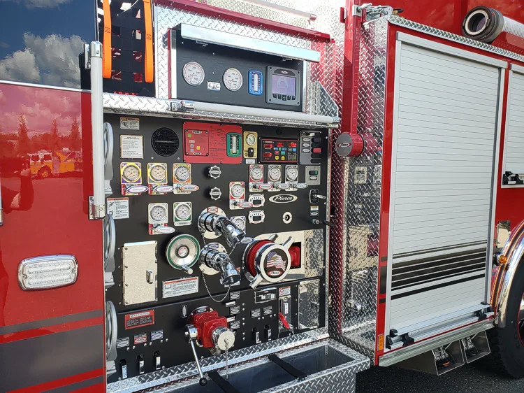 Pierce Velocity exterior view, photo 6 of 34