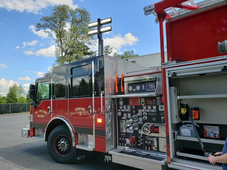 Pierce Velocity exterior view, photo 8 of 34