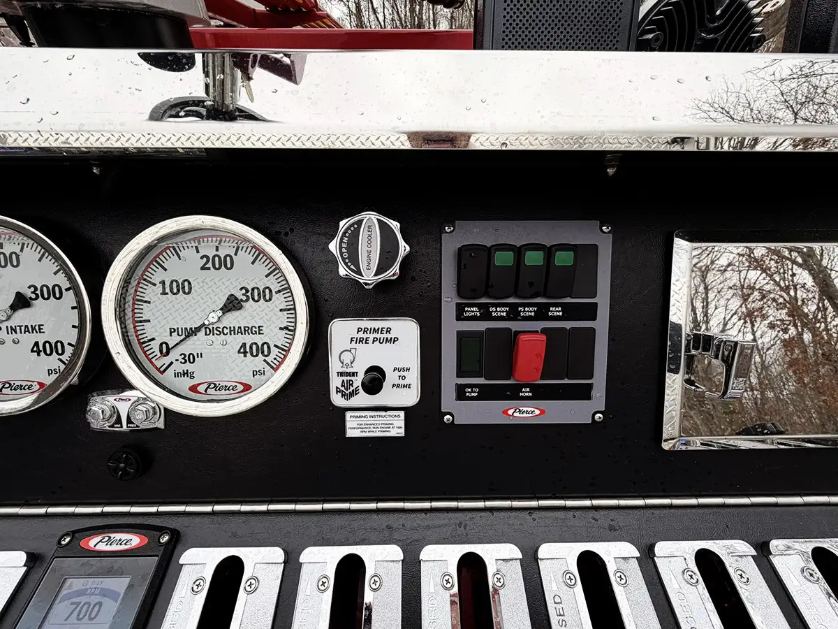 Pump control close-up showing dial knob and indicator lights