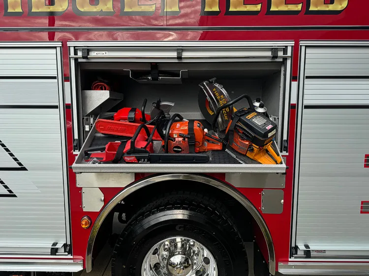 Pierce Enforcer Pumper exterior view, photo 14 of 28