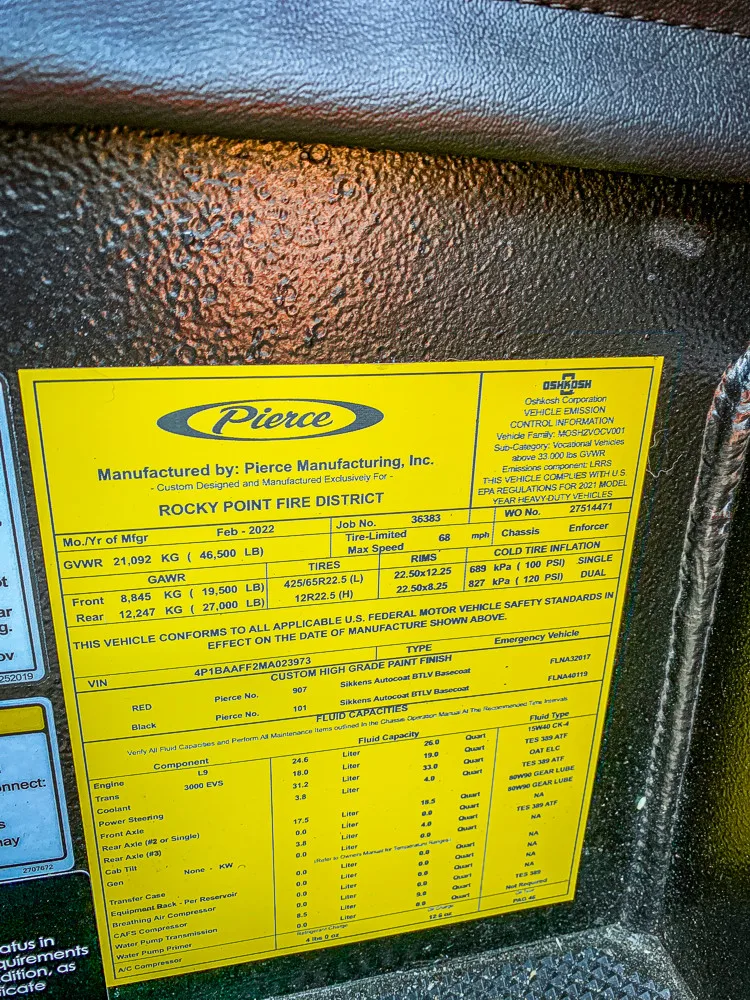 Pierce Enforcer Pumper exterior view, photo 11 of 34