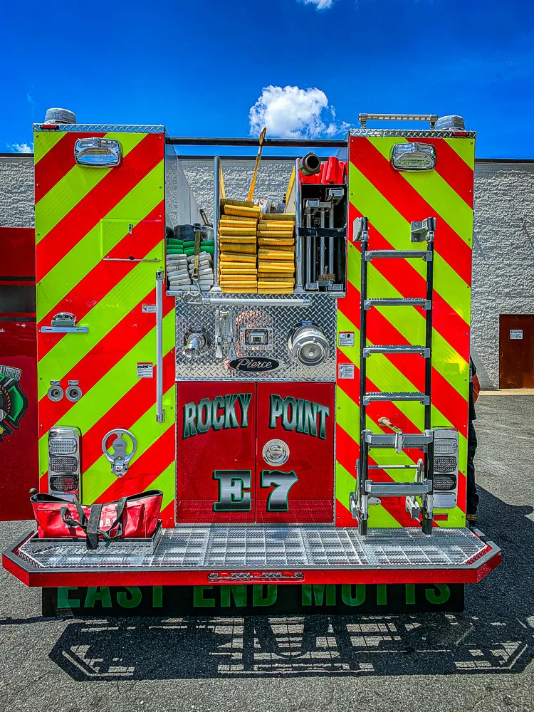 Pierce Enforcer Pumper exterior view, photo 21 of 34
