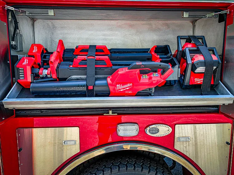 Pierce Enforcer Pumper exterior view, photo 27 of 34