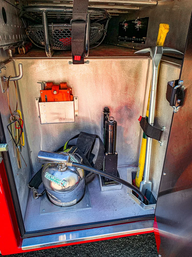 Pierce Enforcer Pumper exterior view, photo 30 of 34