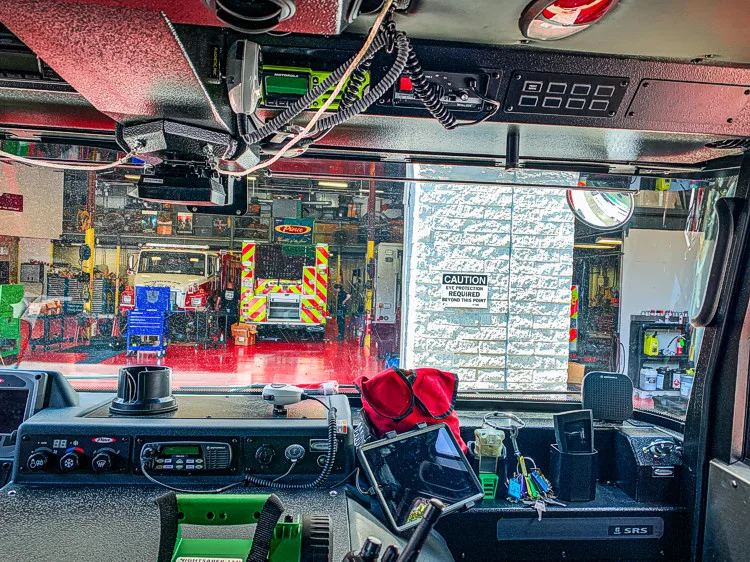 Pierce Enforcer Pumper exterior view, photo 7 of 34