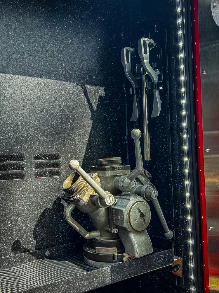 Pierce Enforcer Pumper exterior view, photo 24 of 32