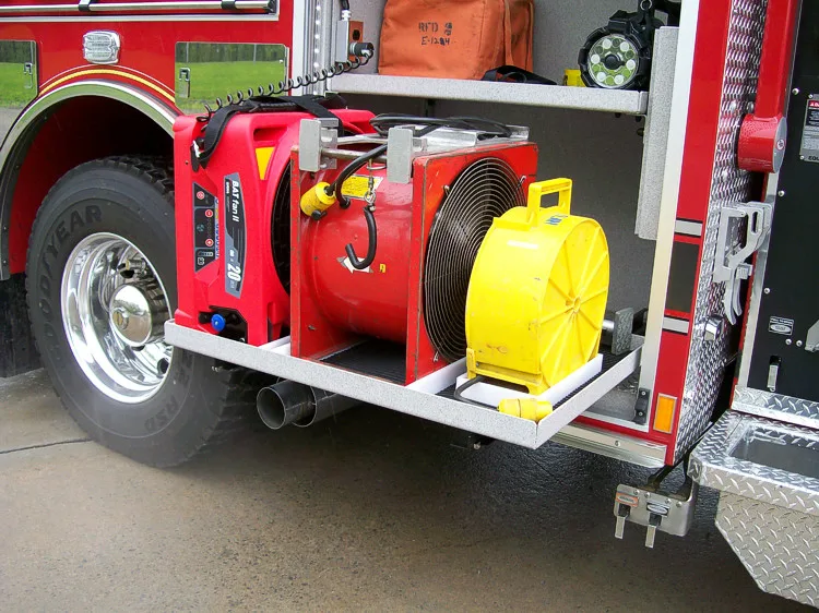 Pierce Pumper exterior view, photo 27 of 28