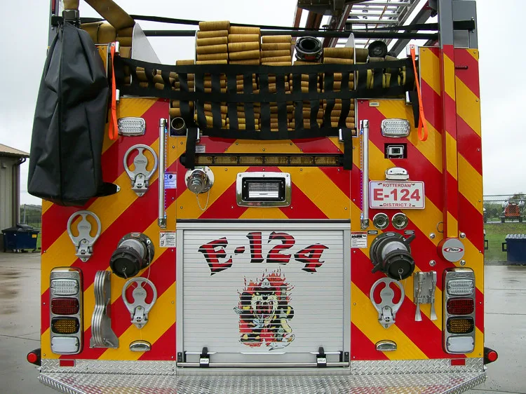 Pierce Pumper exterior view, photo 3 of 28