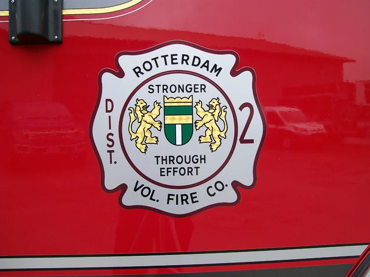 Pierce Pumper exterior view, photo 6 of 28