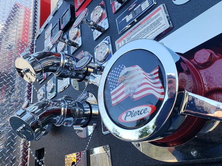 Pierce Enforcer exterior view, photo 6 of 48