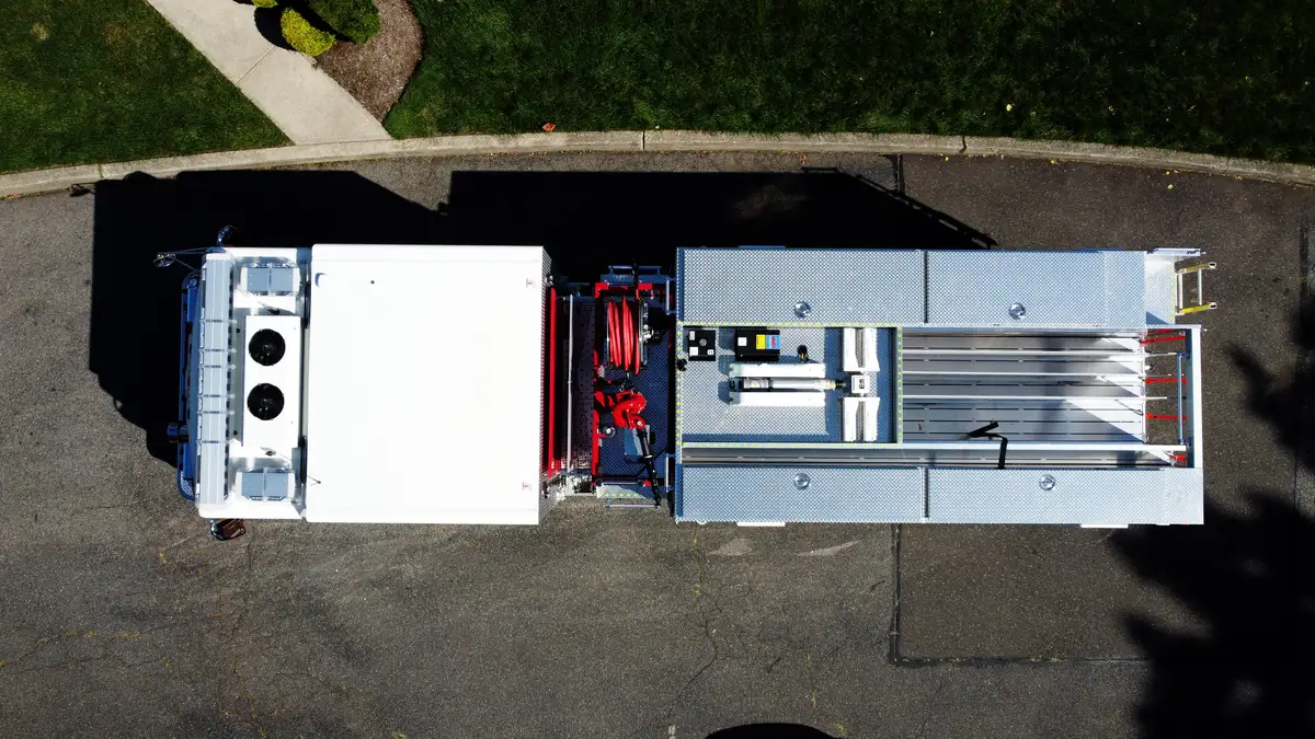 Pierce Velocity Rescue Pumper exterior view, photo 3 of 66