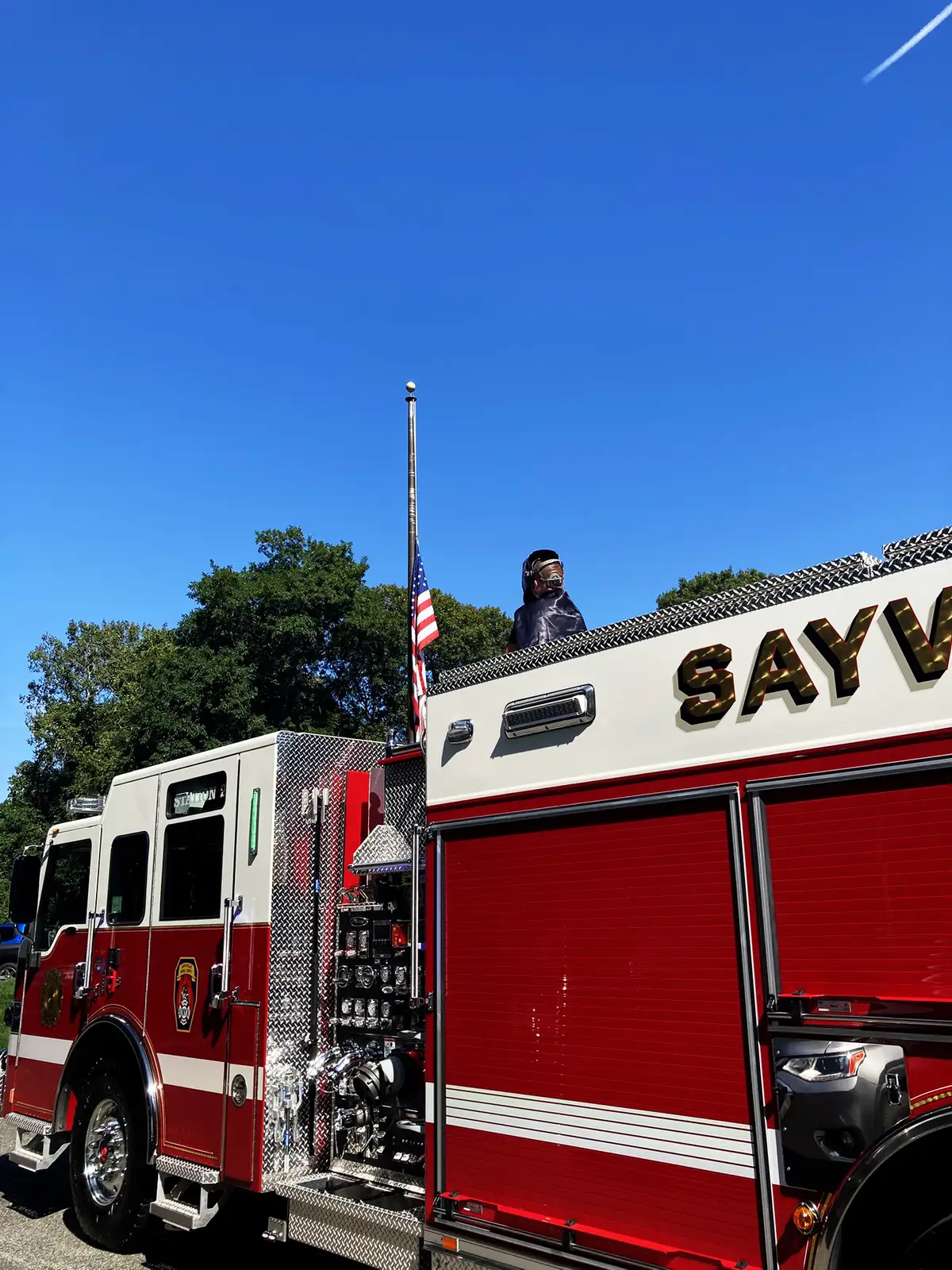 Pierce Velocity Rescue Pumper exterior view, photo 7 of 66